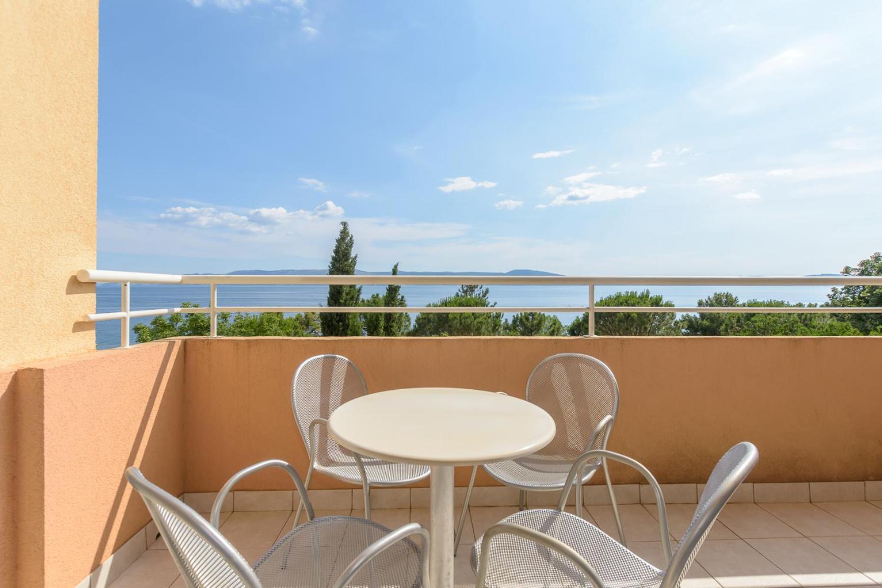 Apartments Grand Novi Vinodolski Resort الغرفة الصورة