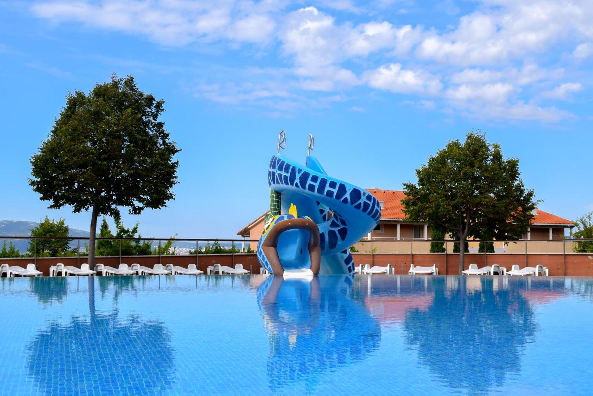 Apartments Grand Novi Vinodolski Resort المظهر الخارجي الصورة